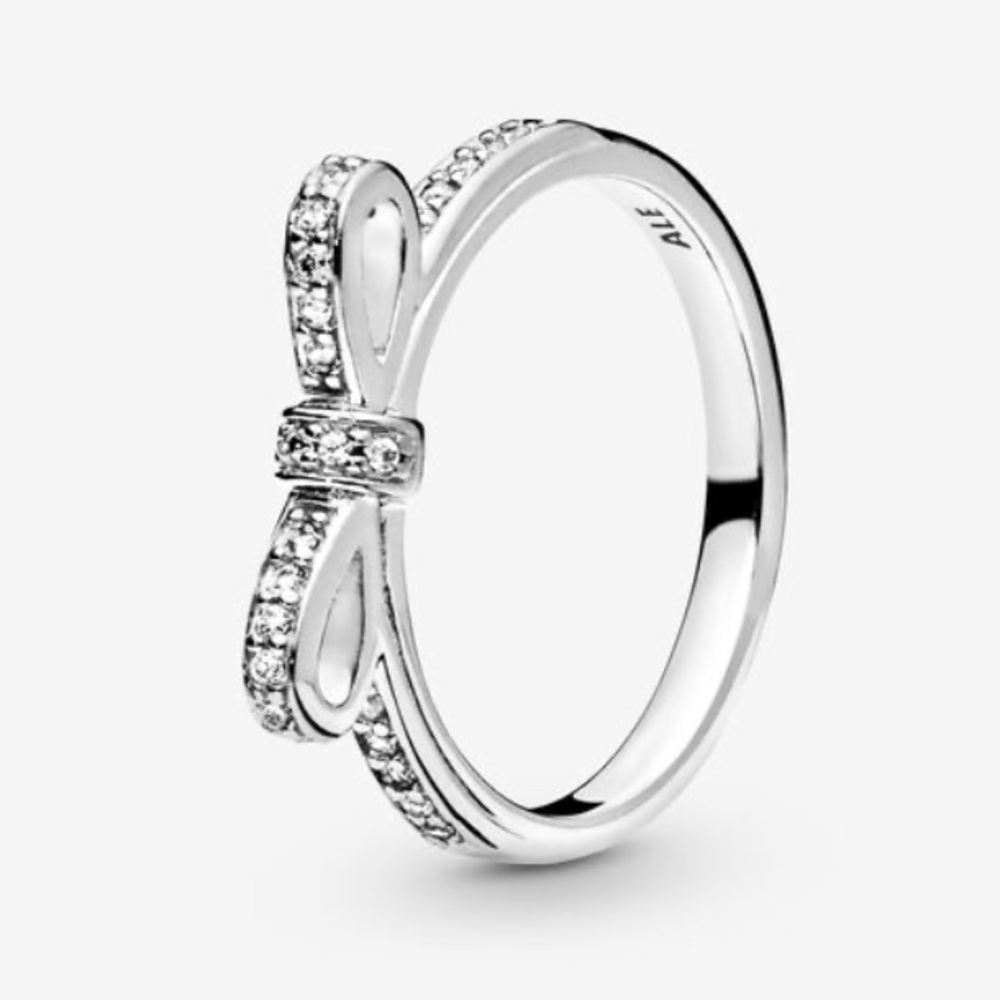 Bow pandora ring